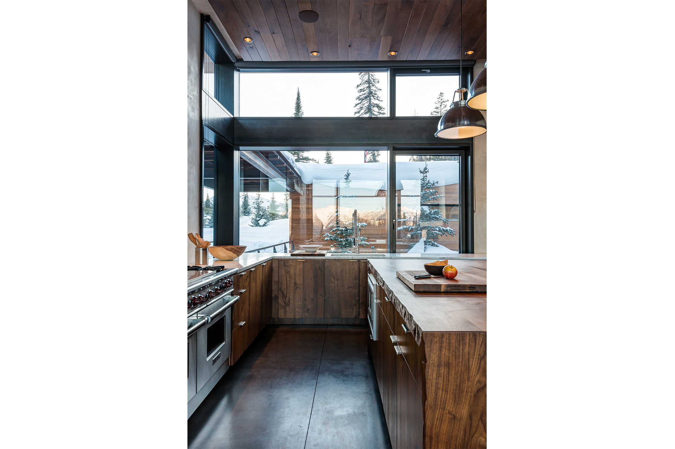 Modern-Mountain-kitchen.jpg