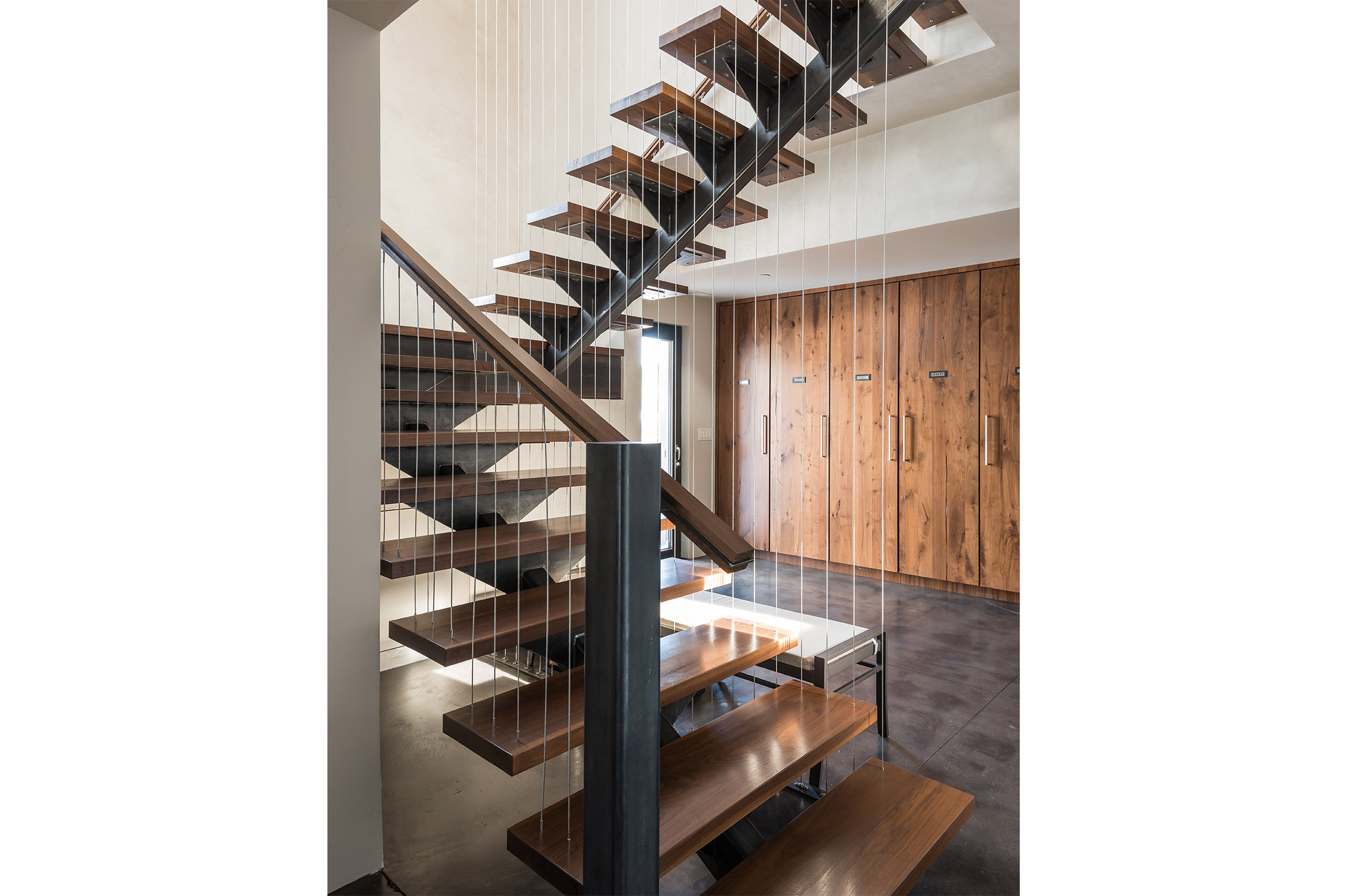 Modern-Mountain-staircase.jpg