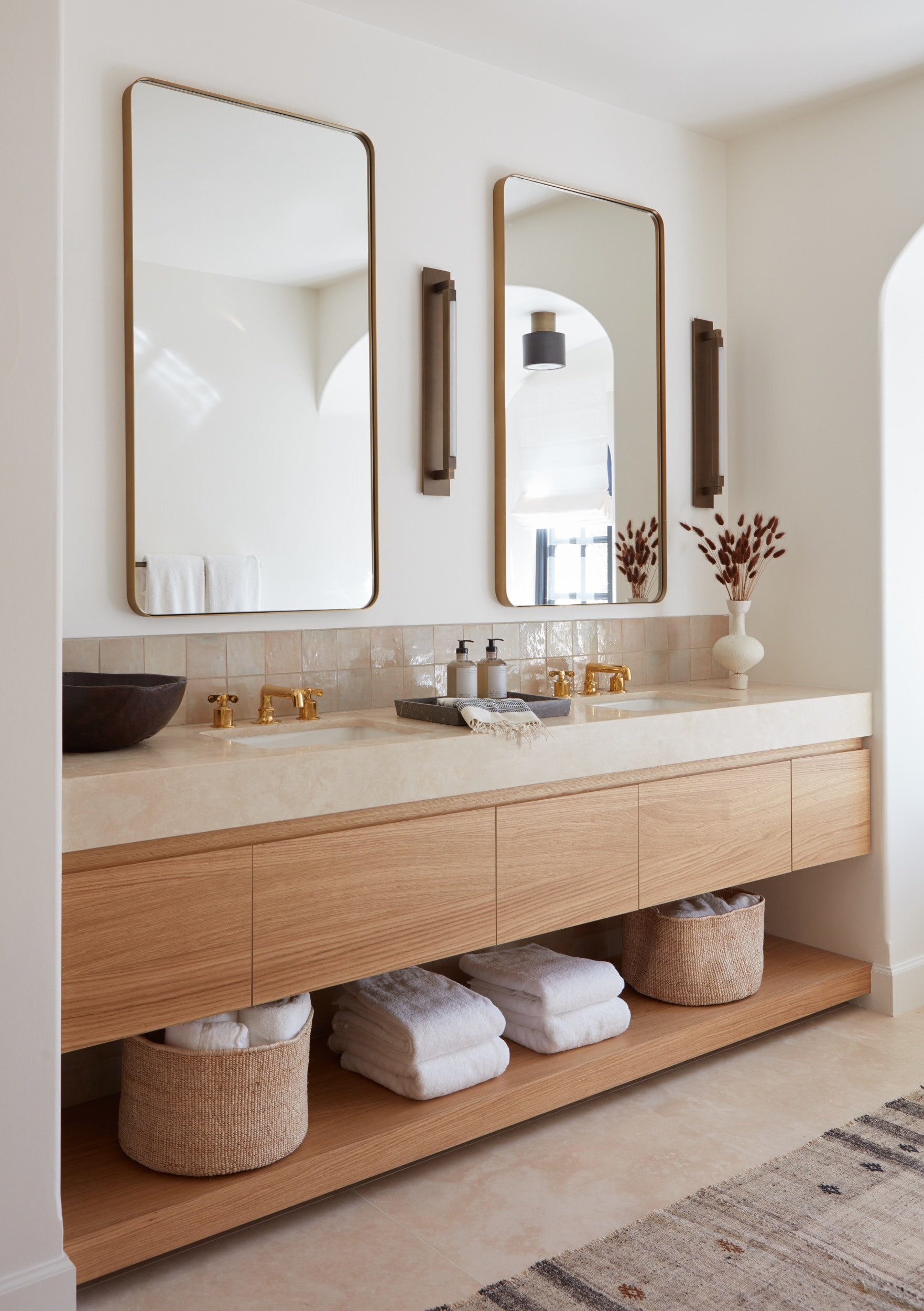 bathroom_eldoradohills_interiordesigner.jpeg