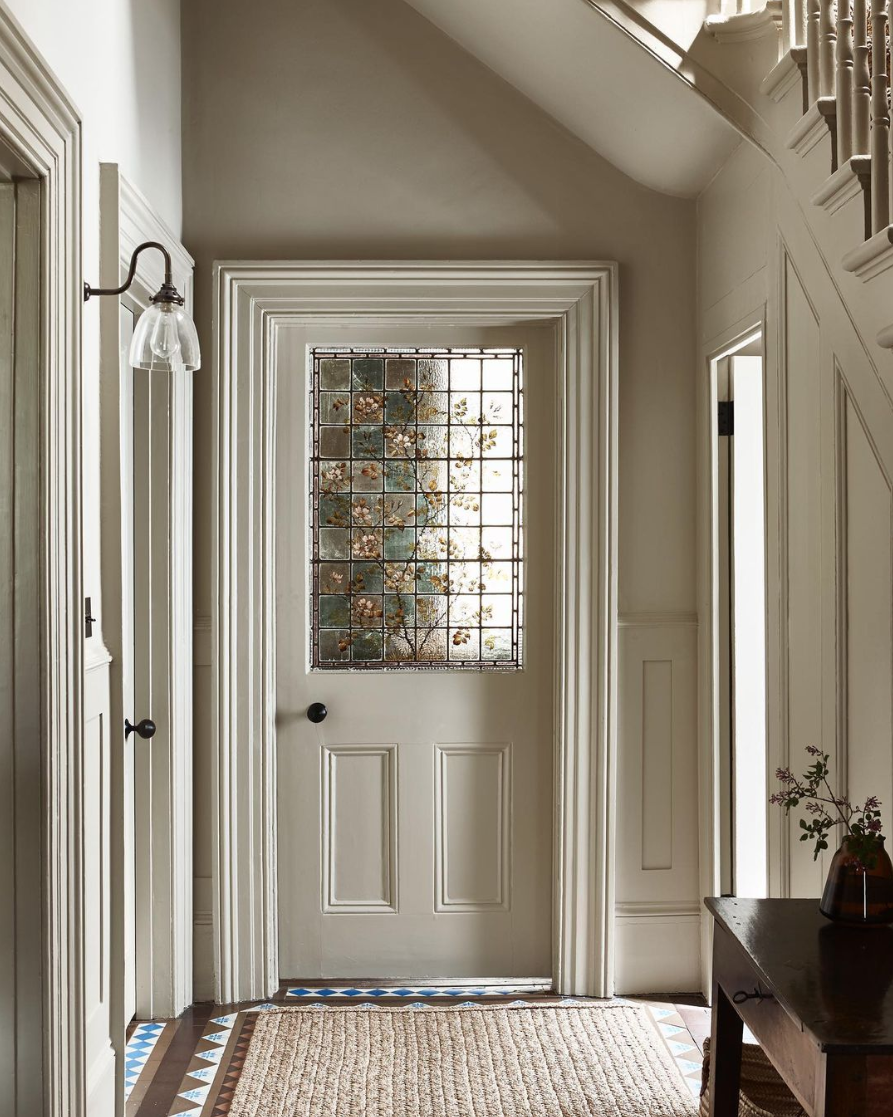 Historic homes with tiled details in entry way Sacramento interior designer
